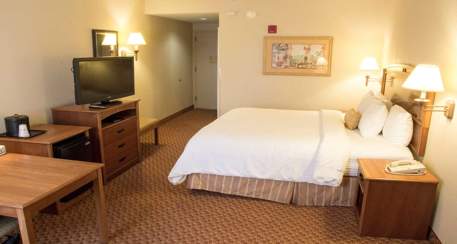 Best Western Plus Kendall Hotel & Suites מראה חיצוני תמונה