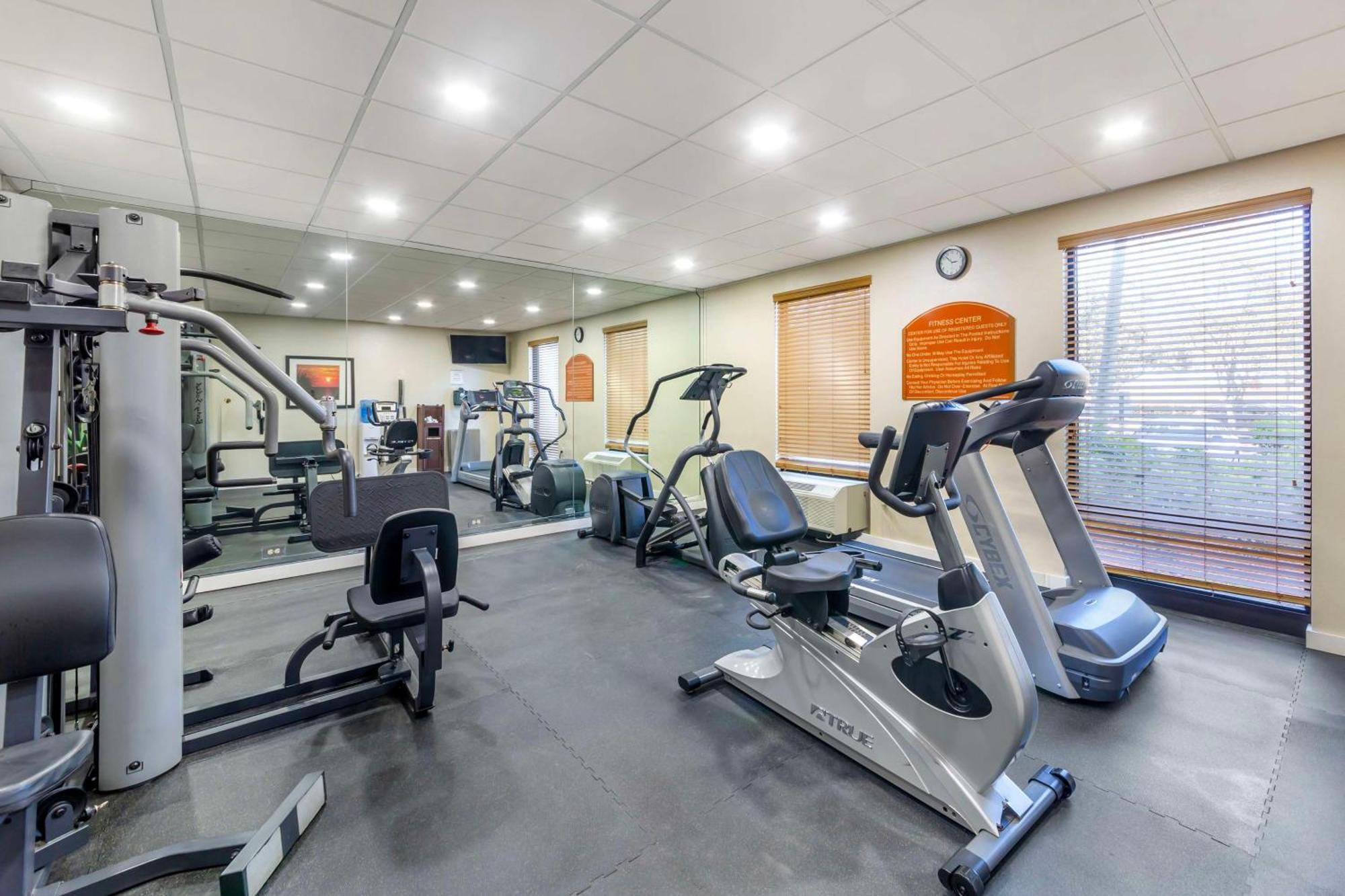 The Crossings Best Western Plus Kendall Hotel & Suites מראה חיצוני תמונה
