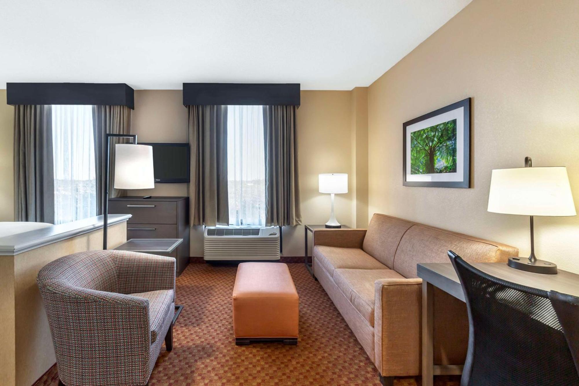 The Crossings Best Western Plus Kendall Hotel & Suites מראה חיצוני תמונה