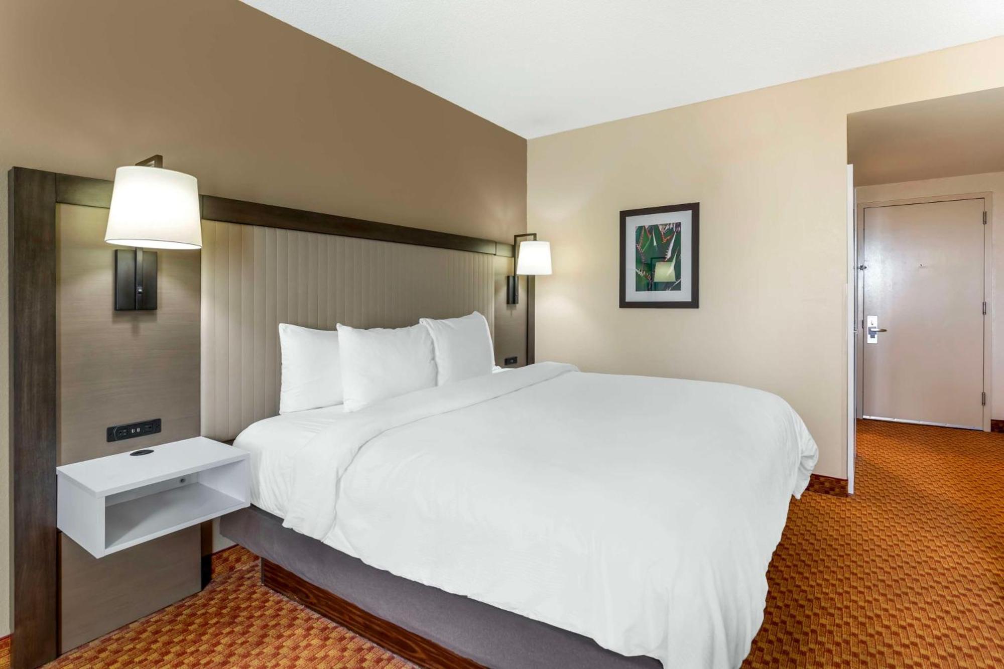 The Crossings Best Western Plus Kendall Hotel & Suites מראה חיצוני תמונה