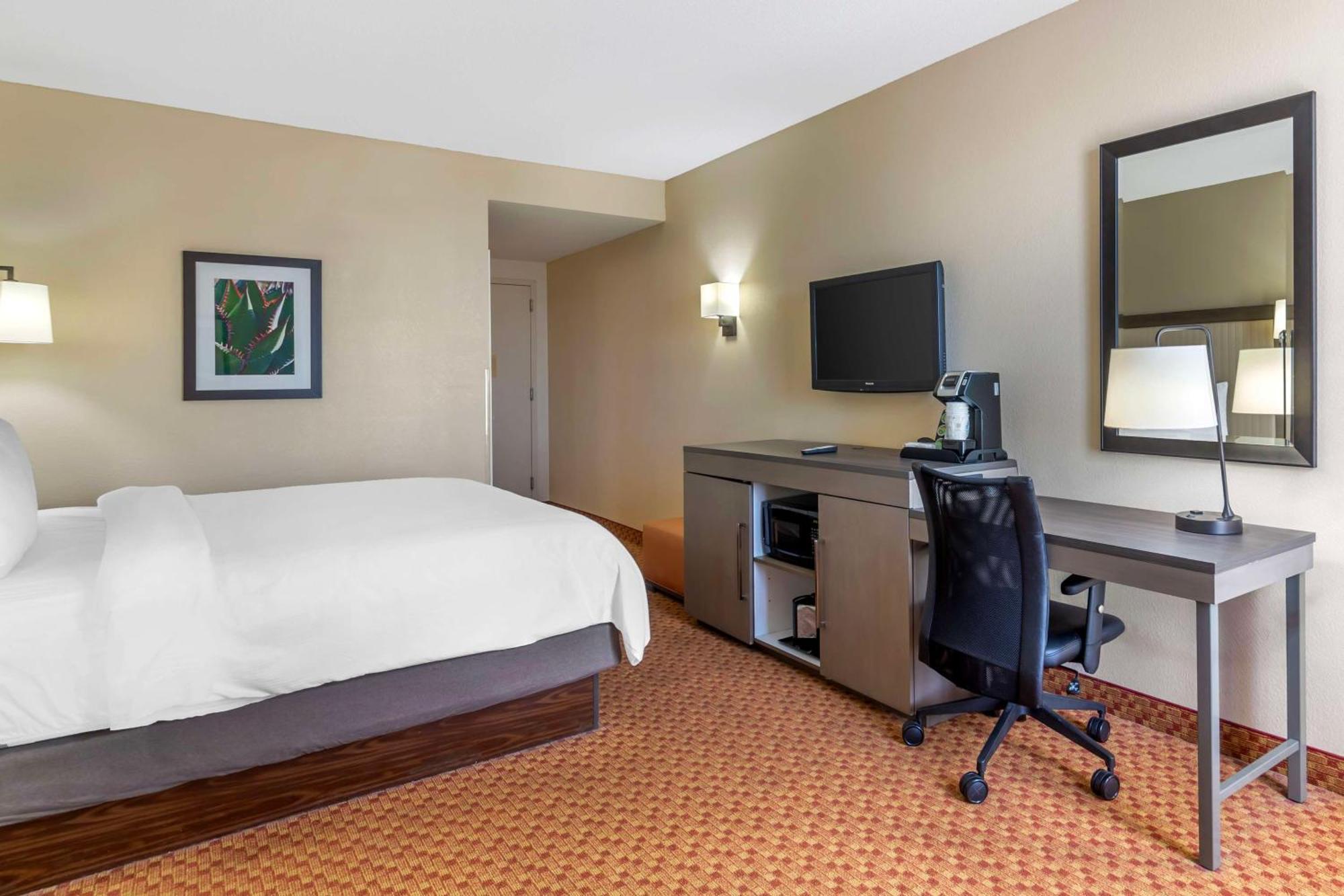 The Crossings Best Western Plus Kendall Hotel & Suites מראה חיצוני תמונה