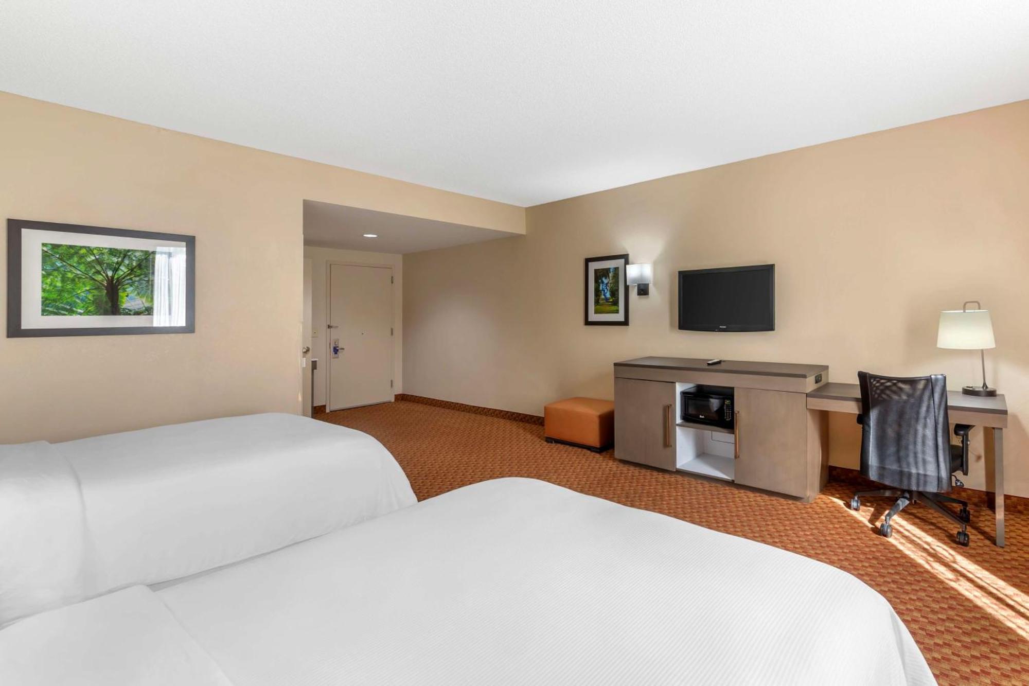 The Crossings Best Western Plus Kendall Hotel & Suites מראה חיצוני תמונה