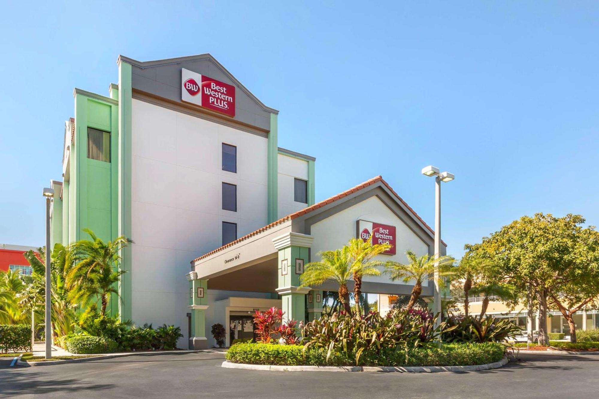 The Crossings Best Western Plus Kendall Hotel & Suites מראה חיצוני תמונה